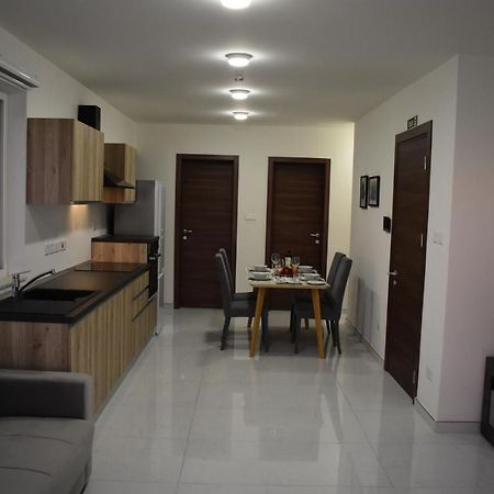 Sunset And Seaview Apartment -Brand New Mellieħa Kültér fotó