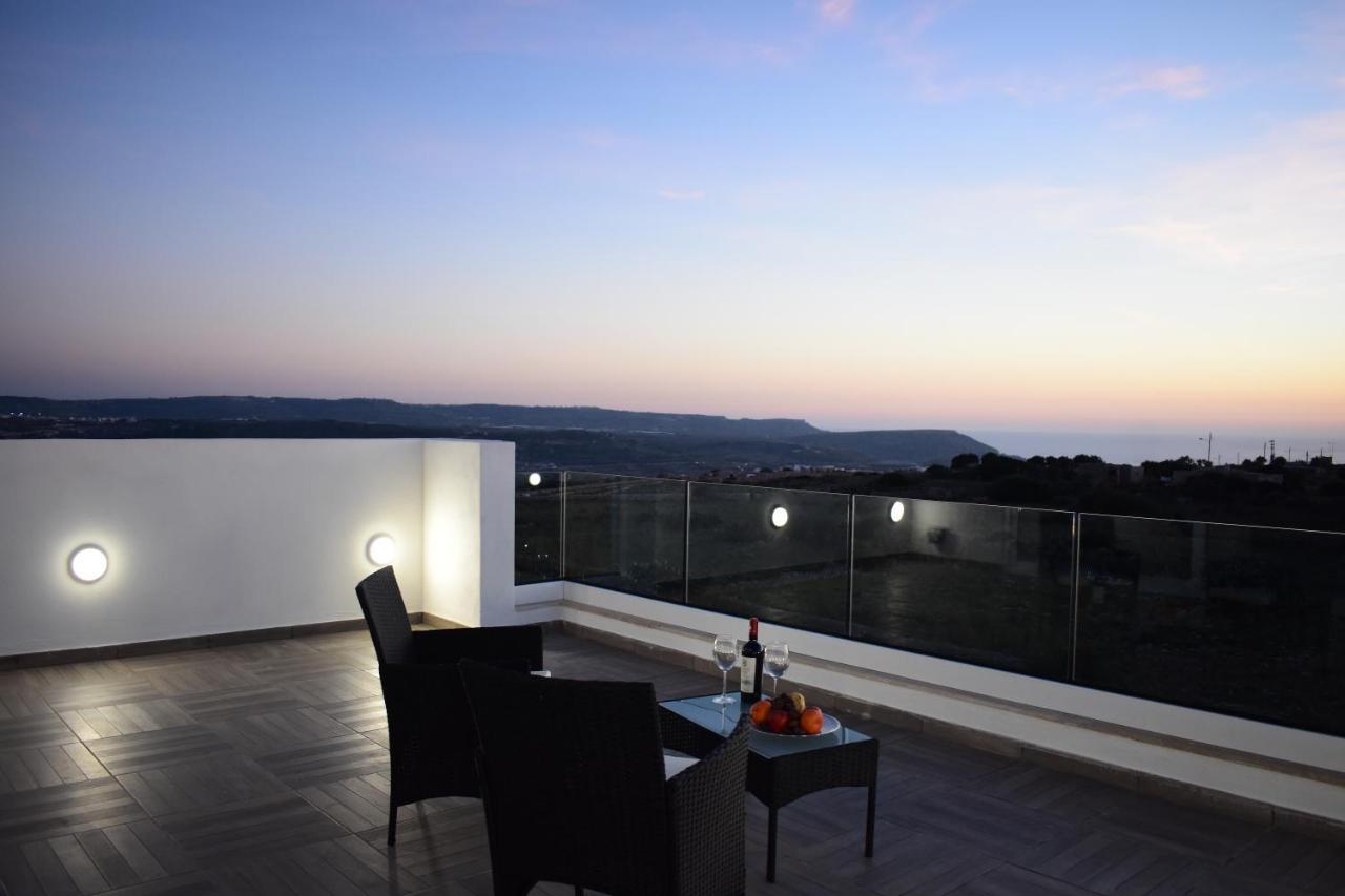 Sunset And Seaview Apartment -Brand New Mellieħa Kültér fotó