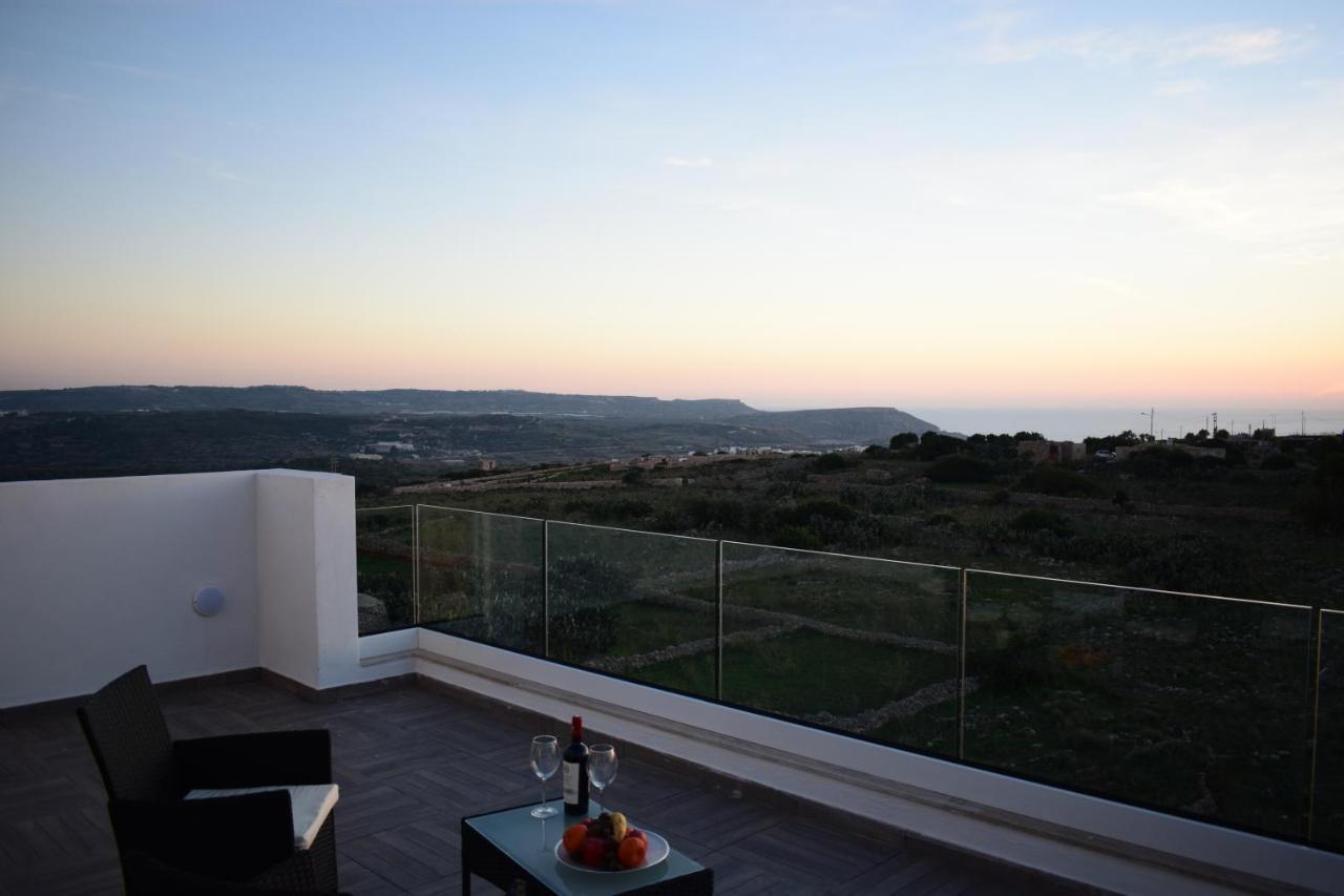 Sunset And Seaview Apartment -Brand New Mellieħa Kültér fotó