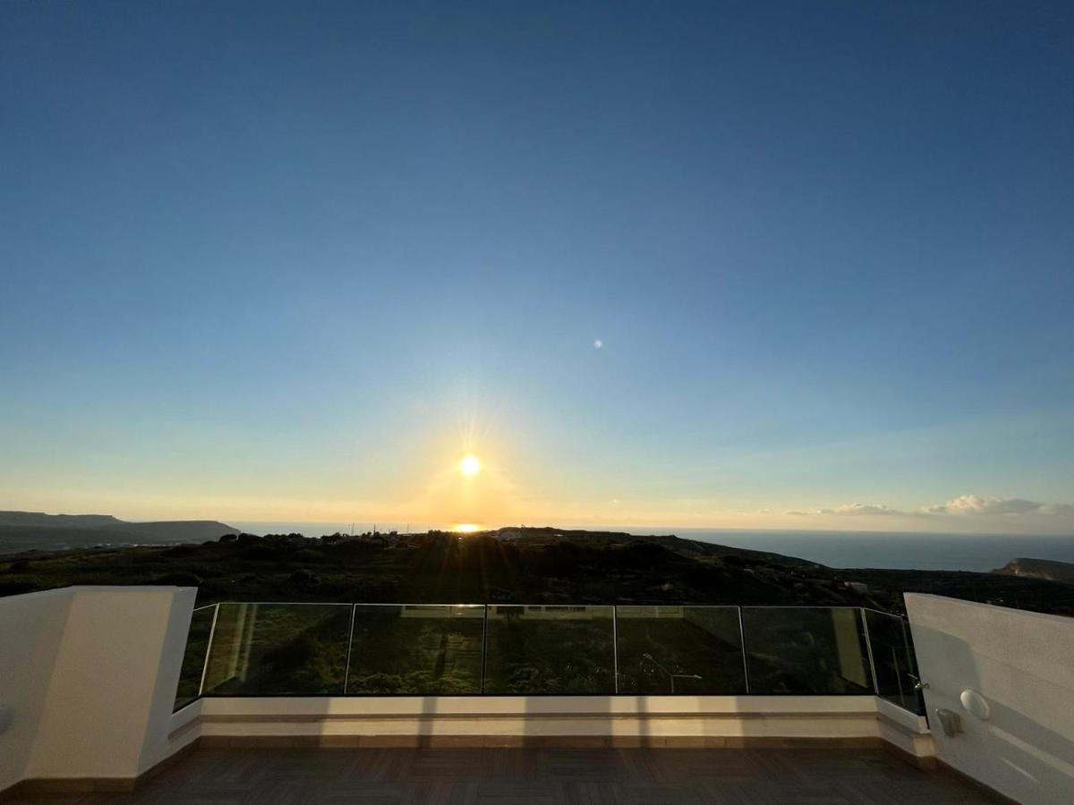 Sunset And Seaview Apartment -Brand New Mellieħa Kültér fotó
