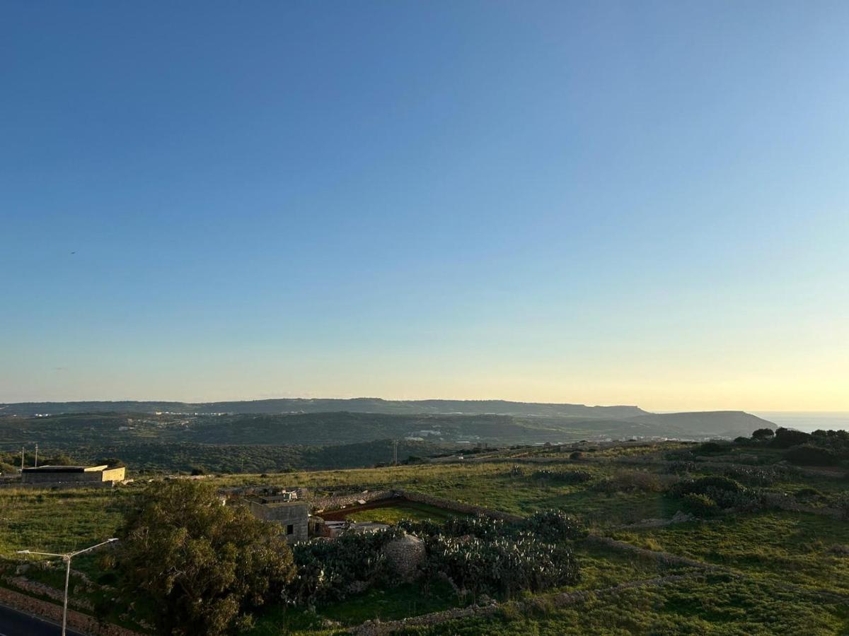 Sunset And Seaview Apartment -Brand New Mellieħa Kültér fotó